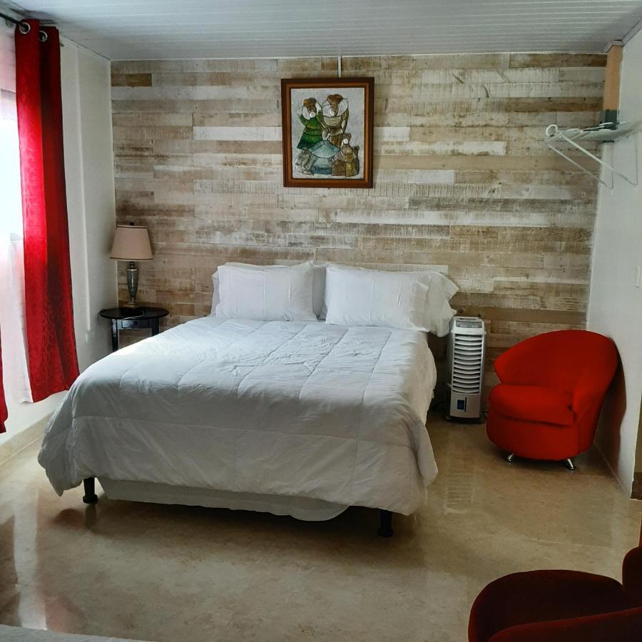 Rancha Azul Inn Alajuela Bagian luar foto