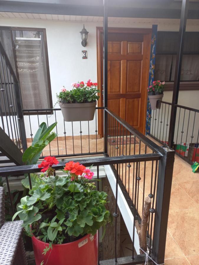 Rancha Azul Inn Alajuela Bagian luar foto