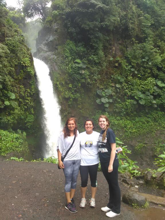 Rancha Azul Inn Alajuela Bagian luar foto