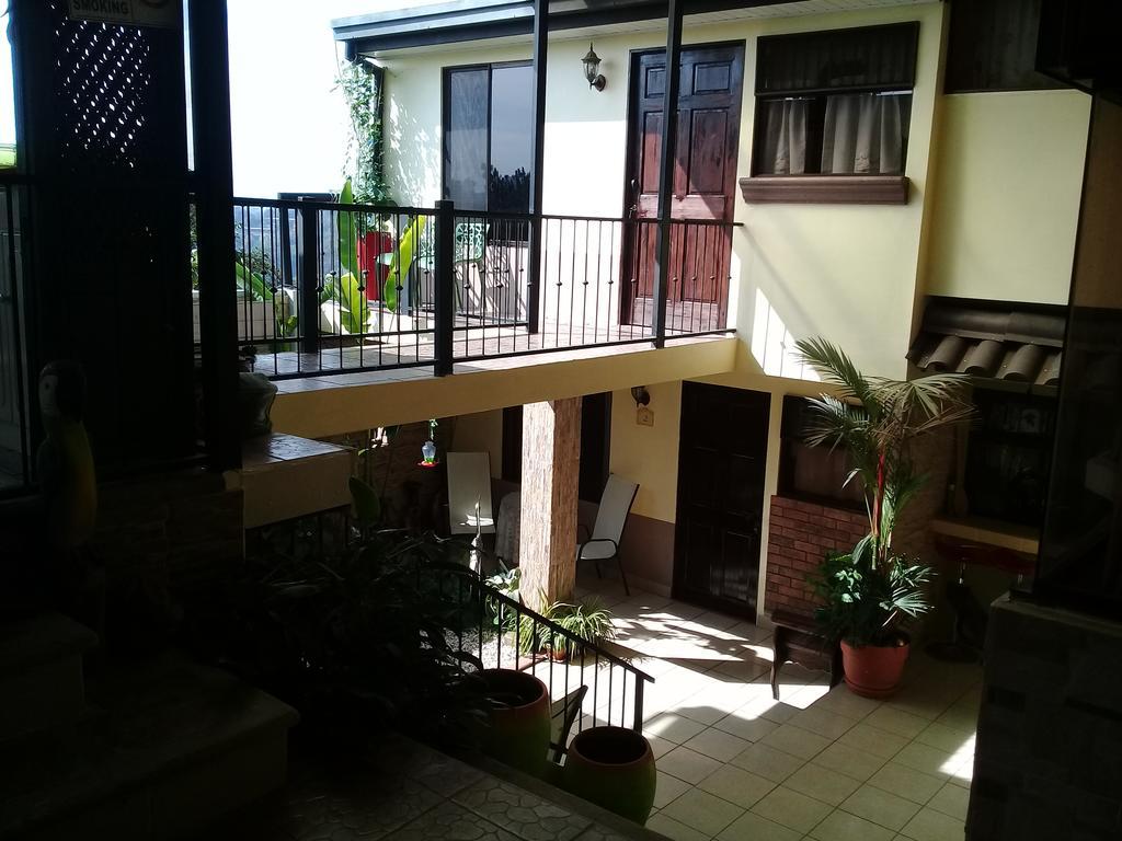 Rancha Azul Inn Alajuela Bagian luar foto